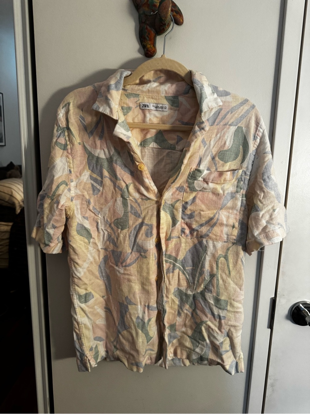 ZARA Short Sleeve Printed Button Down Shirt in Pastel Multi Print